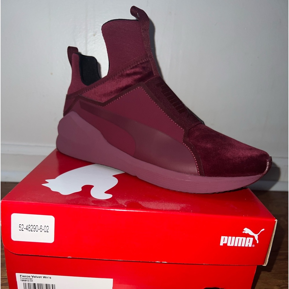 Woman’s Fierce Velvet size 10
